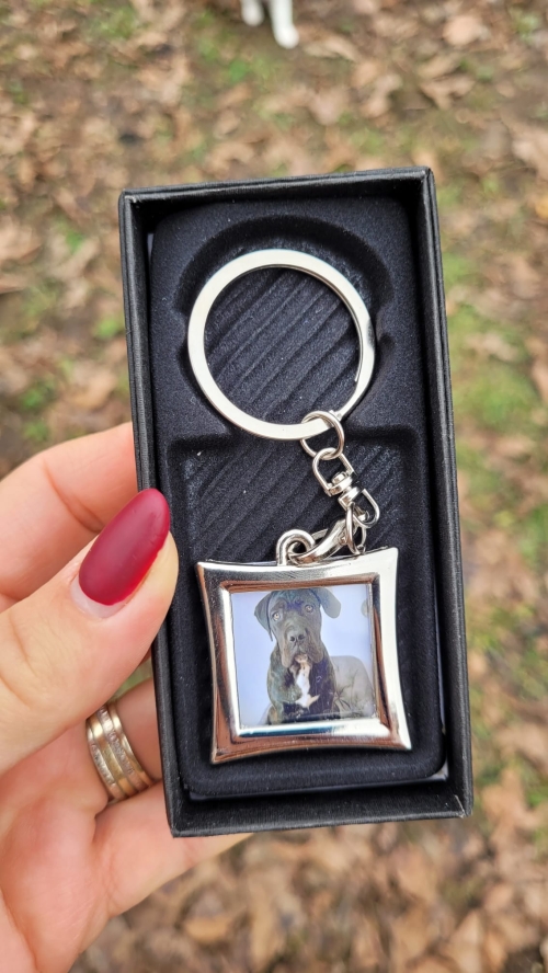 Breloc metalic pătrat